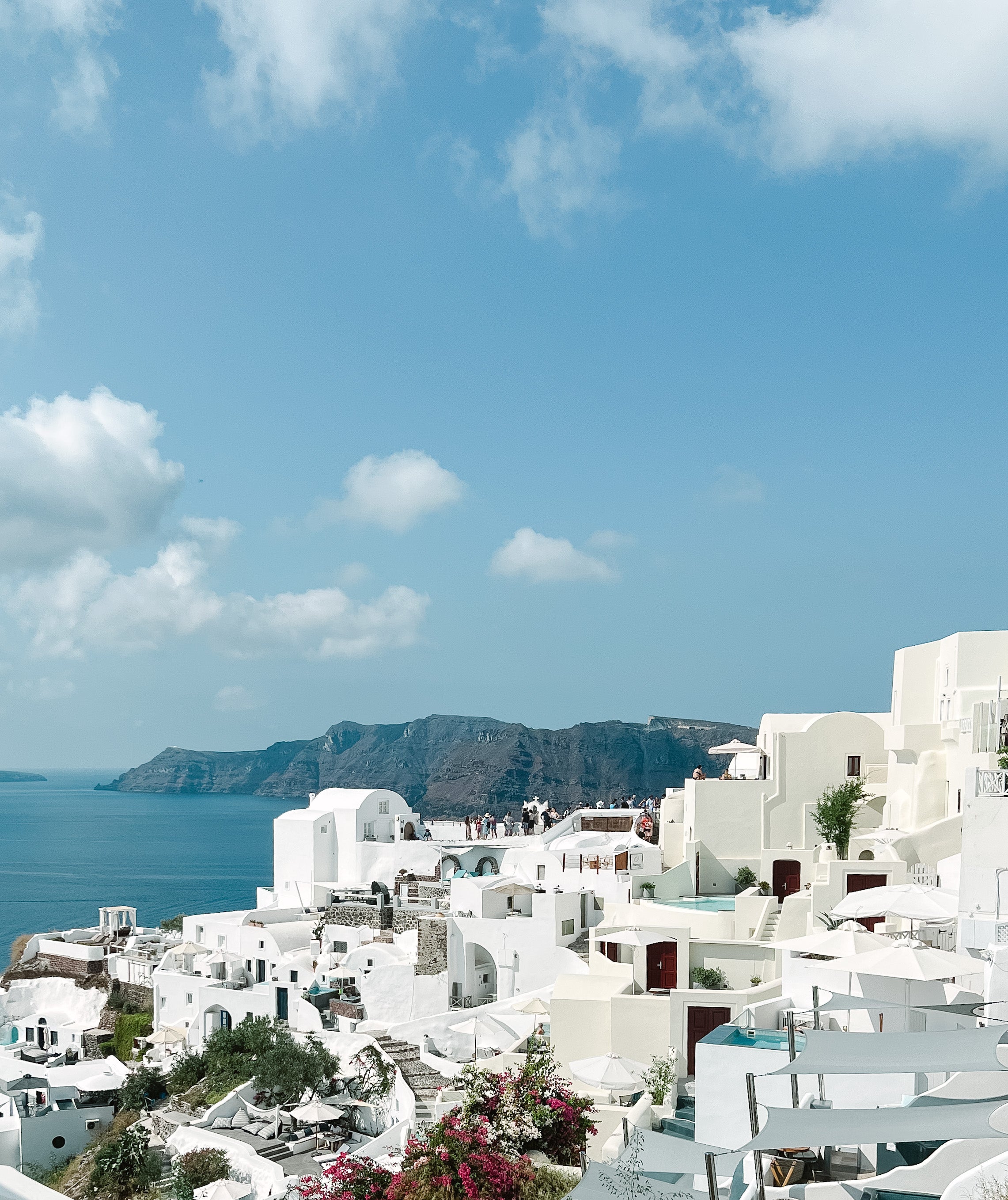 Travel Guide: Santorini, Greece