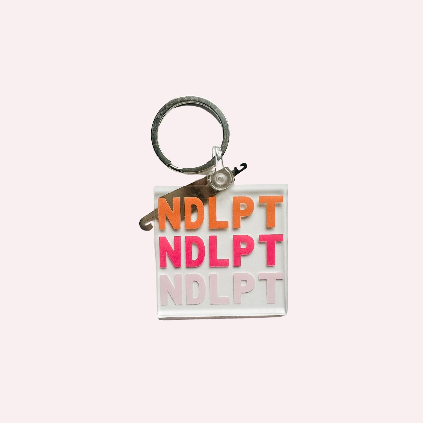 Keychain & Needle Threader: NDLPT