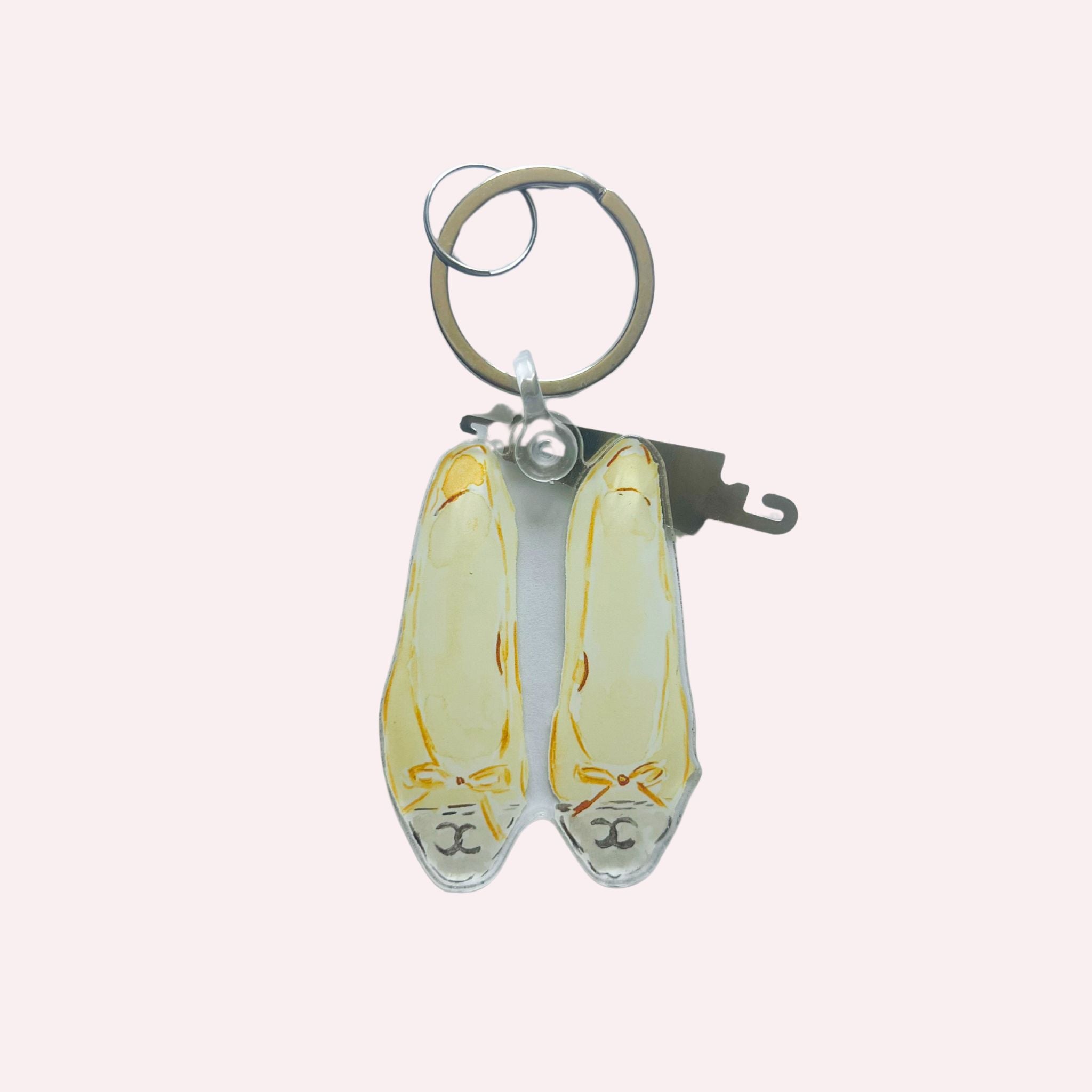 Keychain & Needle Threader: Classic Shoes