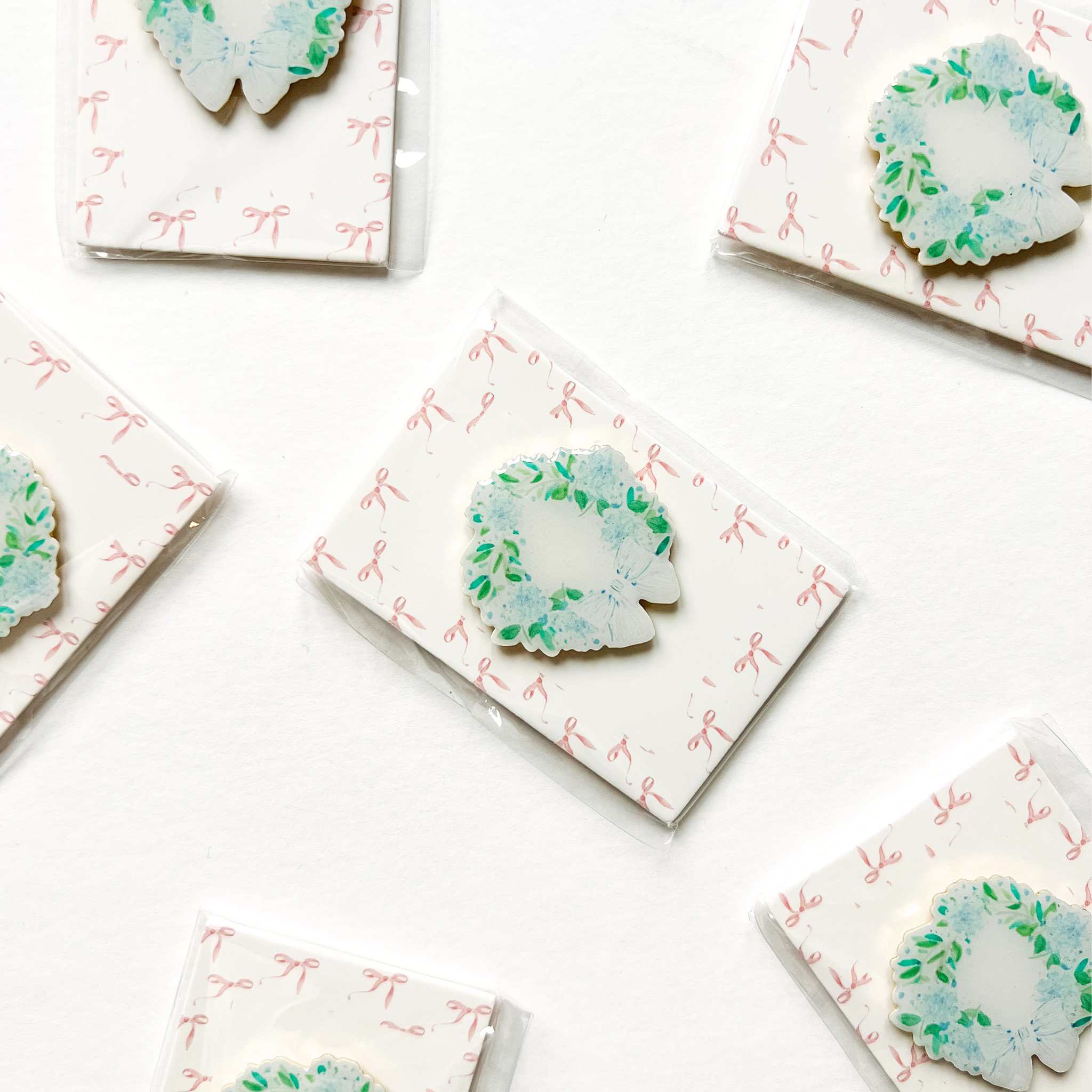 Coastal Hydrangea Needle Minder | Magnetic Needlepoint Accessory